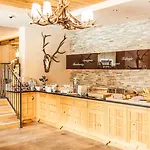 מלון Hotel Sonnblick, Kaprun, Salzburg - Inklusive Sommerkarte קפרון