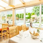 מלון Hotel Sonnblick, Kaprun, Salzburg - Inklusive Sommerkarte קפרון