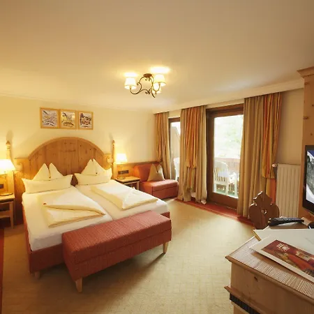 Hotell Sonnblick Kaprun, Salzburg - Including Summer Card Kaprun