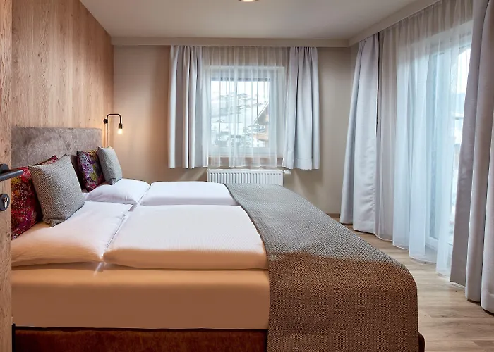 Sonnblick, Kaprun, Salzburg - Am Kitzsteinhorn Gletscher 4*